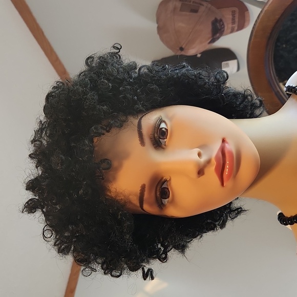Doremi Hair Wig ☆ Short Black Coil-Out Curly wig ☆ New in Bag ☆ Classy ☆ Cute - Picture 1 of 12